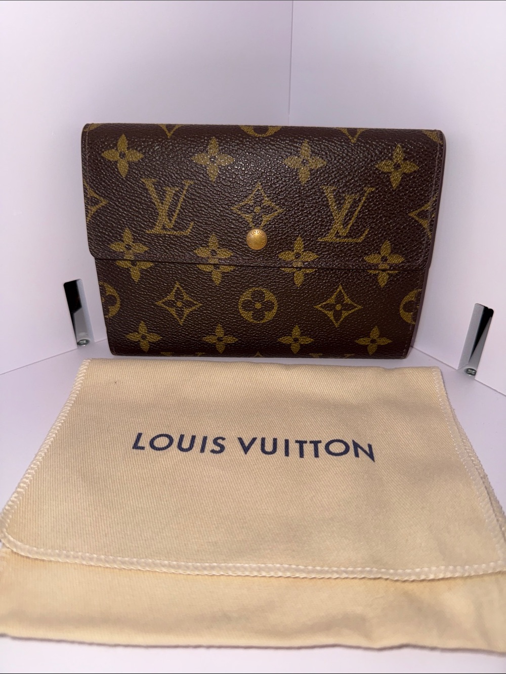 Louis Vuitton Authentic Monogram Trifold Wallet